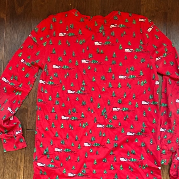 Vineyard Vines Red Kids Pajama Set with Christmas Trees - Picture 7 of 11